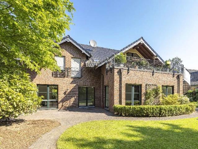 Wohnung zum Kaufen in Neuss 580.000,00 EUR 146 m²