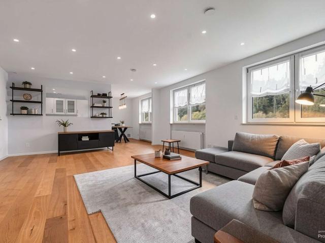 Wohnung zum Kaufen in Saarbrücken 265.000,00 EUR 140 m²