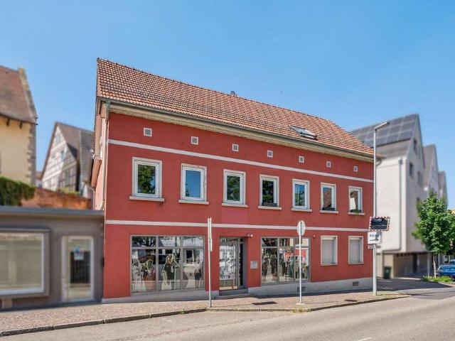 Wohnung zum Kaufen in Sachsenheim 215.000,00 EUR 109 m²