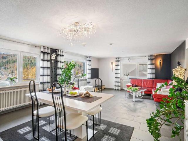 Wohnung zum Kaufen in Schopfheim 395.000,00 EUR 128.57 m²