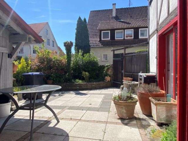 Wohnung zum Kaufen in Schlaitdorf 399.000,00 EUR 123 m²