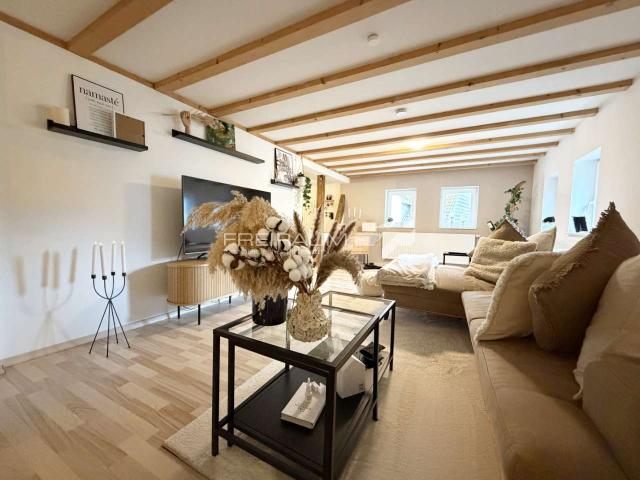 Wohnung zum Kaufen in Siegen Oberschelden 255.000,00 EUR 137.01 m²