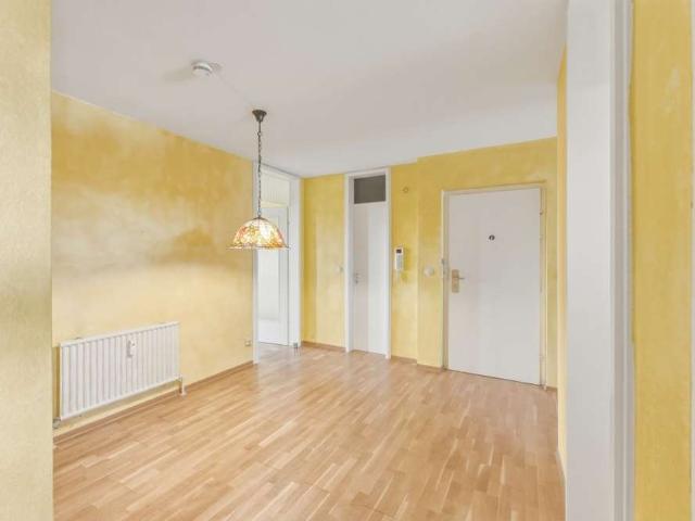 Wohnung zum Kaufen in Stuttgart Möhringen 250.000,00 EUR 78 m²