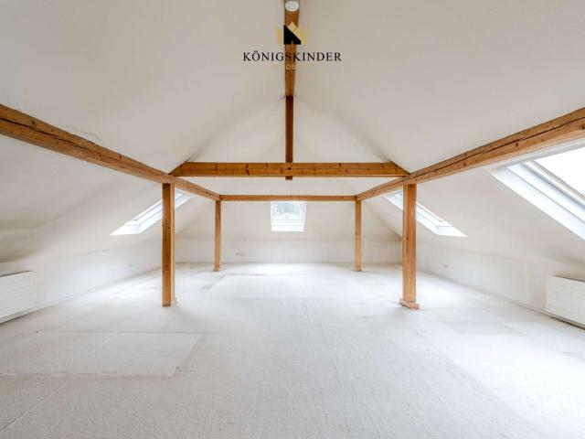 Wohnung zum Kaufen in Stuttgart Vaihingen 690.000,00 EUR 206 m²