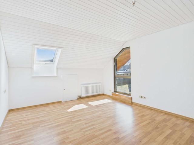 Wohnung zum Kaufen in Stuttgart 275.000,00 EUR 74.5 m²