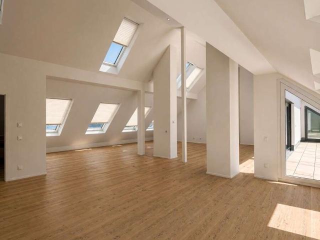 Wohnung zum Kaufen in Stuttgart 2.290.000,00 EUR 195.14 m²