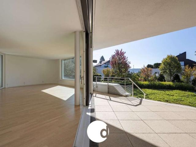 Wohnung zum Kaufen in Stuttgart 2.370.000,00 EUR 242.04 m²