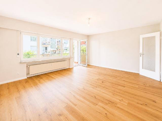 Wohnung zum Kaufen in Stuttgart 355.000,00 EUR 88.69 m²