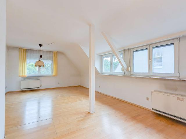 Wohnung zum Kaufen in Stuttgart 395.000,00 EUR 119 m²
