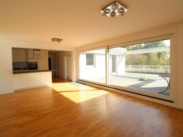 Wohnung zum Kaufen in Stuttgart 399.000,00 EUR 119.64 m²