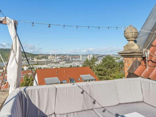 Wohnung zum Kaufen in Stuttgart 699.000,00 EUR 159 m²