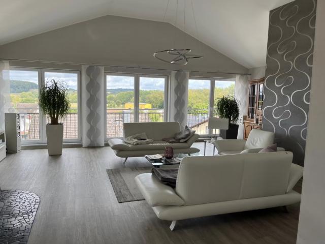 Wohnung zum Kaufen in Reiskirchen 670.000,00 EUR 250 m²