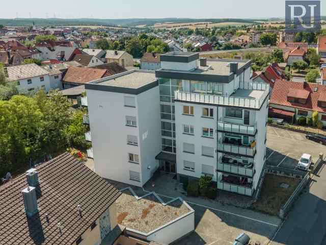 Wohnung zum Kaufen in Waldbüttelbrunn 276.350,00 EUR 81 m²