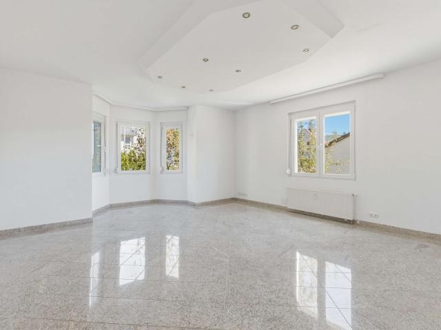 Wohnung zum Kaufen in Weilheim an der Teck 398.000,00 EUR 108.43 m²