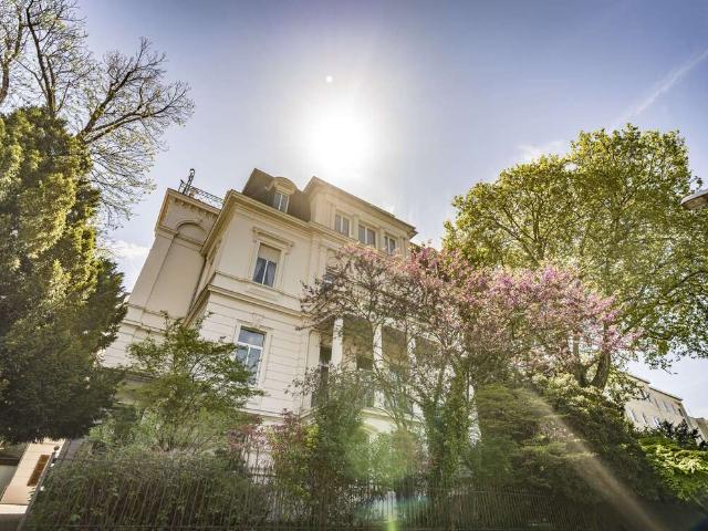 Wohnung zum Kaufen in Wiesbaden 1.290.000,00 EUR 191.39 m²