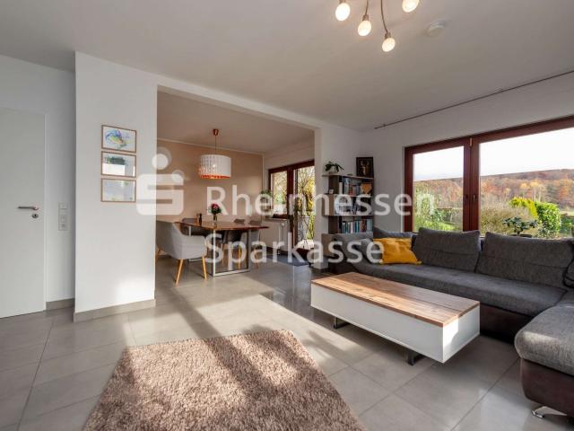 Wohnung zum Kaufen in Wiesbaden 320.000,00 EUR 93 m²