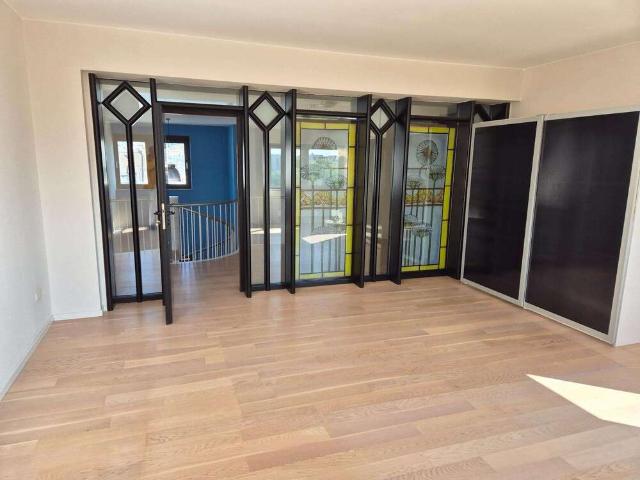 Wohnung zum Kaufen in Wiesbaden 575.000,00 EUR 140 m²