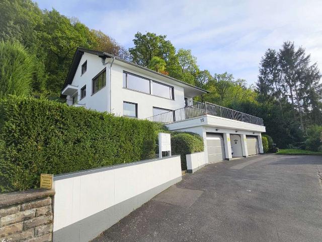 Wohnung zum Kaufen in Unkel Scheuren 354.000,00 EUR 134 m²