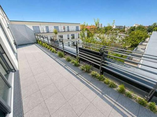 Wohnung zum Mieten in Berlin 2.100,00 € 79.99 m²
