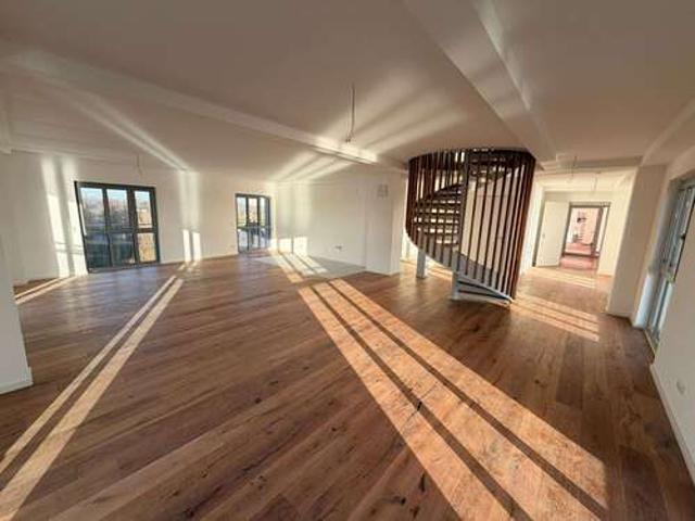 Wohnung zum Mieten in Duisburg 2.395,00 € 220.88 m²