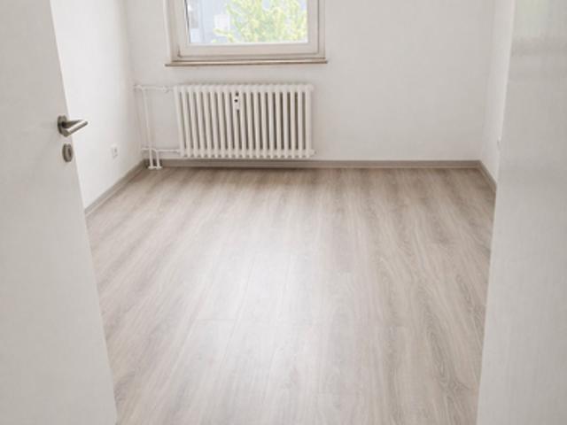 Wohnung zum Mieten in Duisburg 390,00 € 52.24 m²