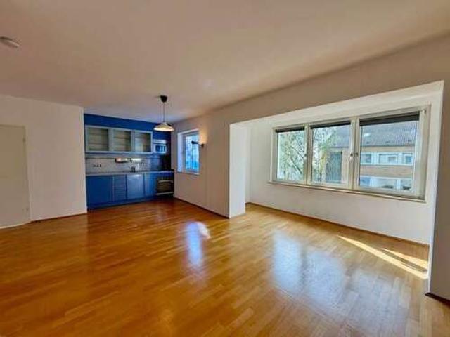 Wohnung zum Mieten in Düsseldorf 900,00 € 69 m²