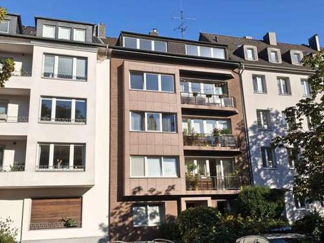 Wohnung zum Mieten in Düsseldorf 1.696,00 € 106 m²