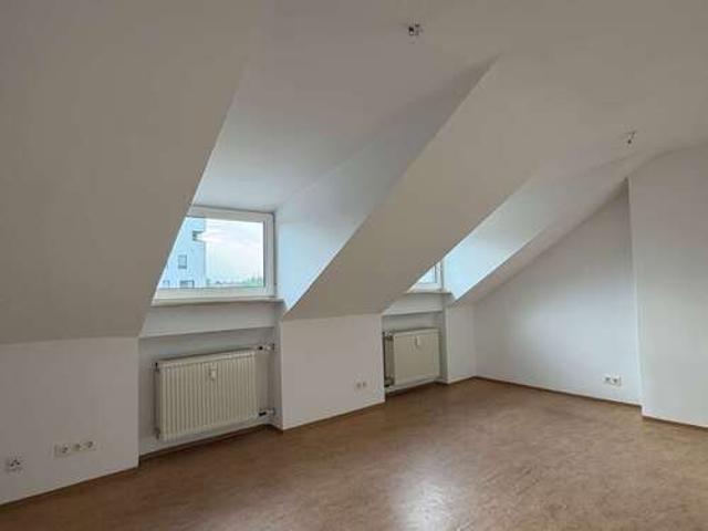 Wohnung zum Mieten in Erlangen 432,19 € 33.4 m²