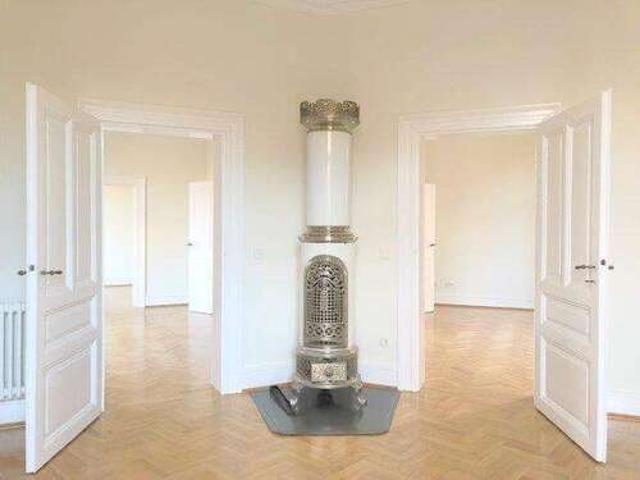 Wohnung zum Mieten in Frankfurt am Main 2.350,00 € 97 m²
