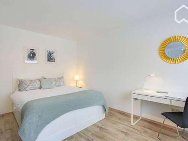 Wohnung zum Mieten in Leverkusen 1.200,00 € 35 m²