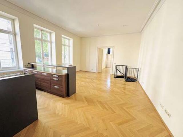 Wohnung zum Mieten in Leipzig 1.999,00 € 163.73 m²