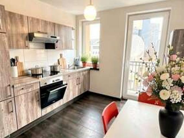 Wohnung zum Mieten in Leipzig 350,00 € 110 m²