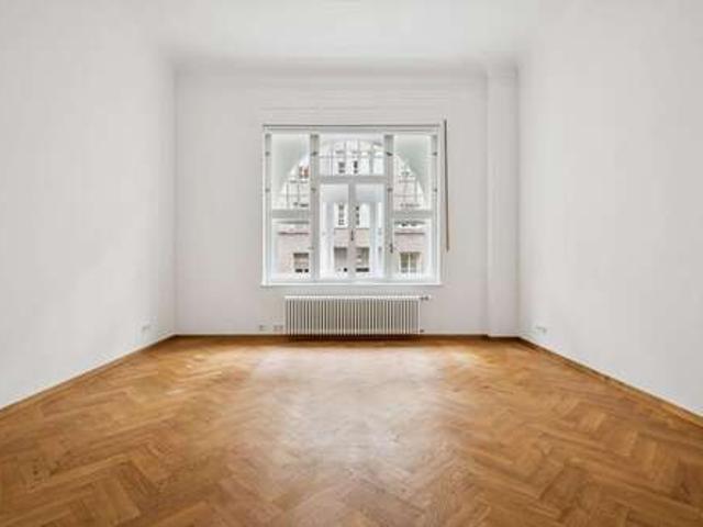 Wohnung zum Mieten in München 4.800,00 € 181 m²