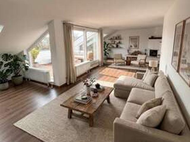 Wohnung zum Mieten in Stuttgart 2.250,00 € 137 m²