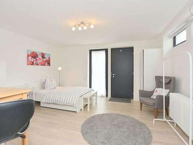 Wohnung zum Mieten in Stuttgart 850,00 € 27 m²