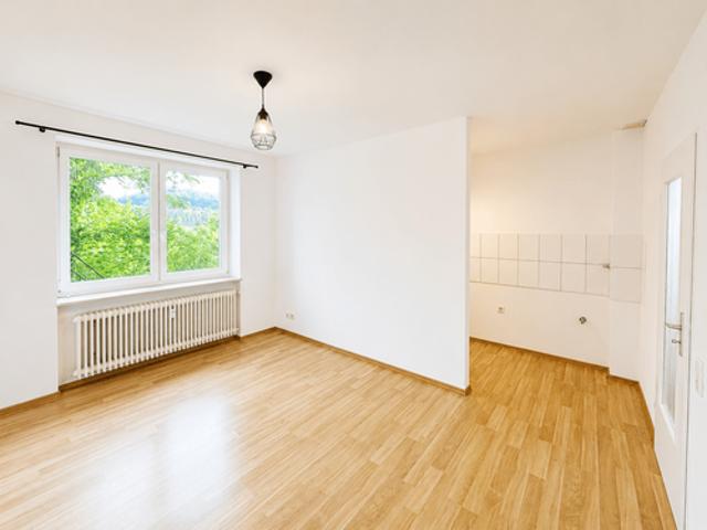 Wohnung zum Mieten in Wuppertal 300,00 € 24.5 m²