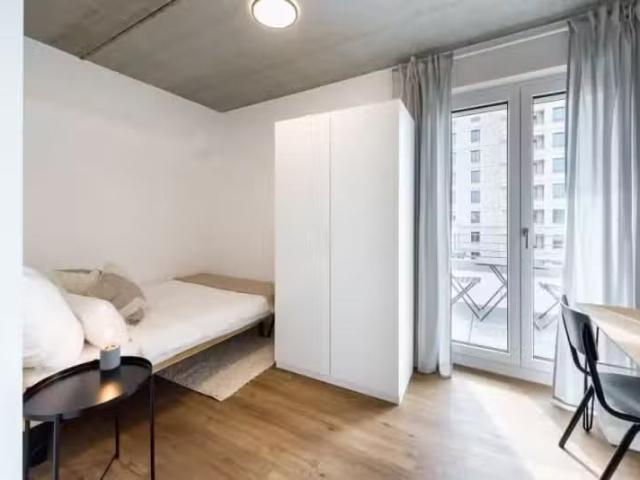 Wohnung 10.24 m² 770 € zur Miete Gref Völsing Straße 15, Osten.