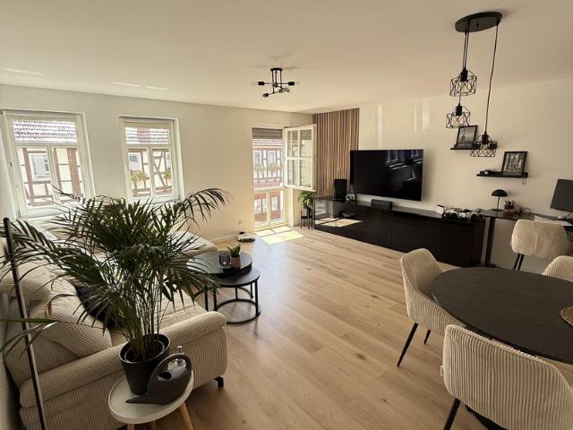 Wohnung 2,5 Zimmer 55 qm kernsaniert Provisionsfrei