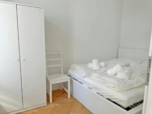 Wohnung 2 Schlafzimmer Zu Vermieten Vienna Vienna 1490 ES103324547