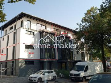 Lohausen, In der Been - Aufzug, Parkplatz