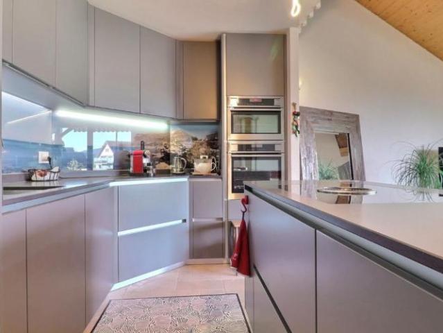 Reserviert charmante 3.5 Zimmer Wohnung + Galerie