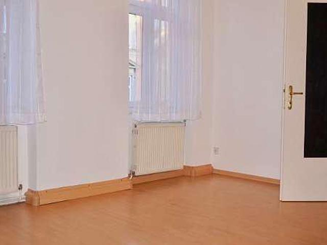 Wohnung / 3+ Zimmer / WG möglich / 90m2 2min zu U3 Johnstrasse /