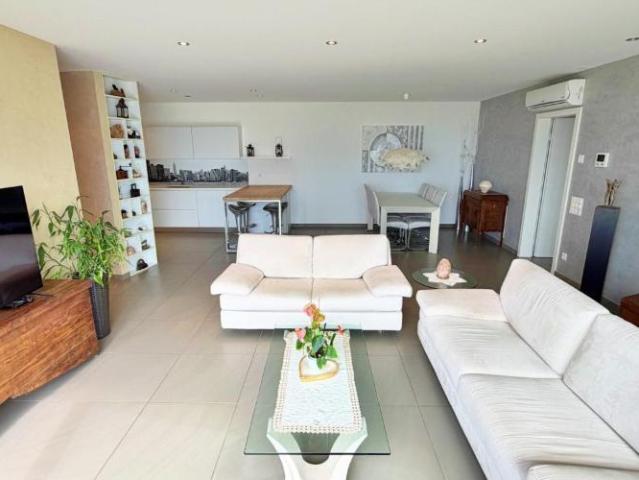 Wohnung 4.5 Zimmer