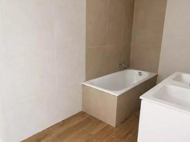 Privater 4,5 Zimmer Wohnung Eigentumswohnung von 5 Wohnungen