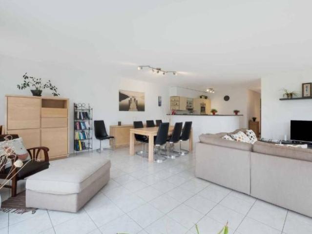 4.5 Zimmer Wohnung, fünf Gehminuten vom Seeufer entfernt