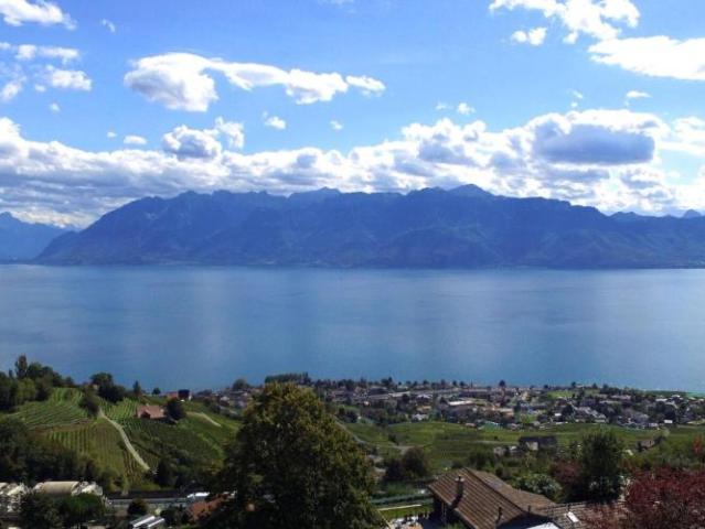 Neues 4.5 Zimmer Duplex mit Terrasse und Panoramablick auf den Genfersee