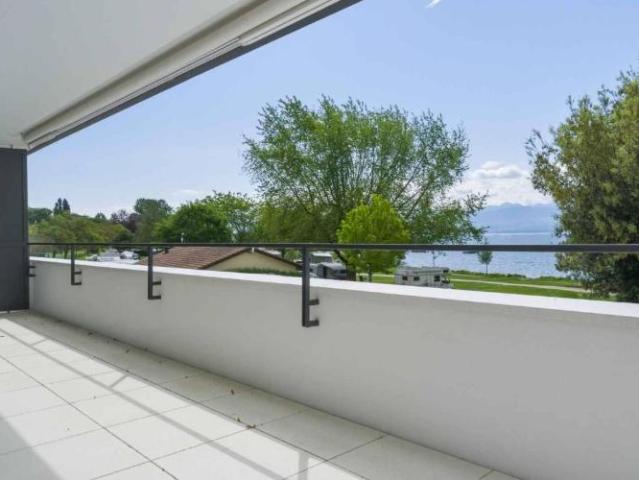 Neue Luxuswohnung – 4.5 Zimmer Eckwohnung mit 76m² Balkon – Seesicht