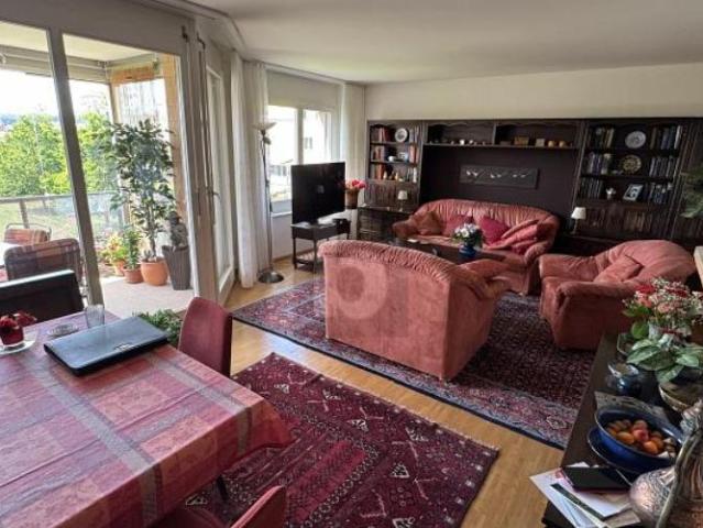 Wohnung 4.5 Zimmer