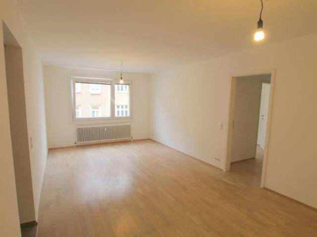 Wohnung 4 Schlafzimmer Zu Verkaufen Wien Wien 348000 ES105380027
