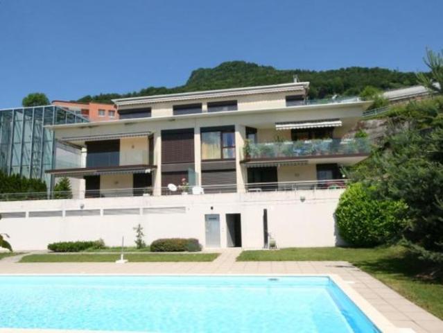Grosse 5,5 zimmer wohnung mit dem komfort einer villa und einer sehr schönen panoramaaussicht